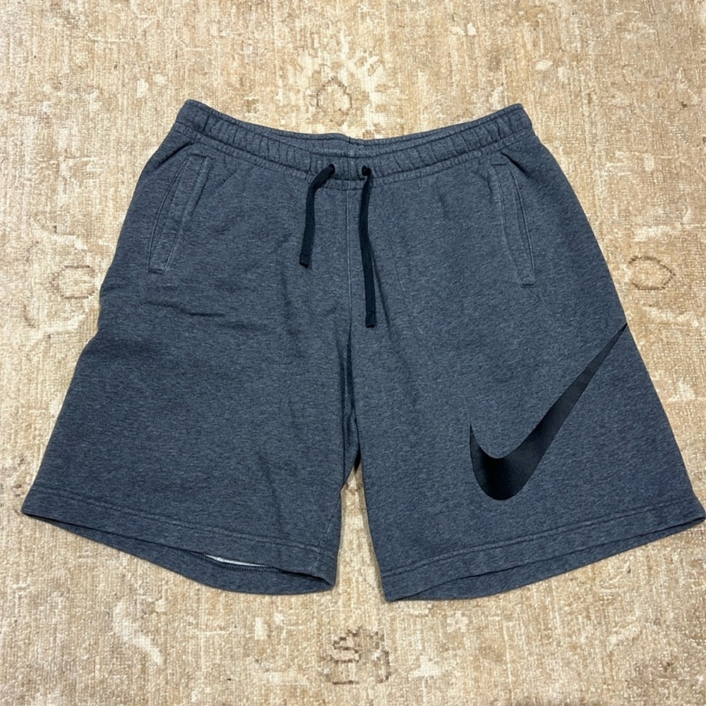 Nike Fleece Short. Charcoal Gray. Size Large